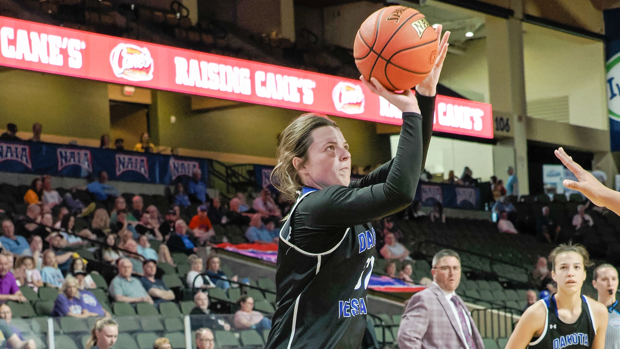 Dakota Wesleyan (S.D.) Defeats Bethel (Tenn.) in Quarterfinal Thriller