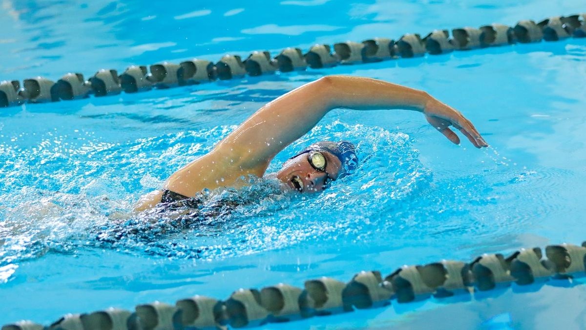 NAIA - Women's Swimming & Diving - Swimmer of the Month - Mendy De Rooi - Cumberlands (Ky.) 