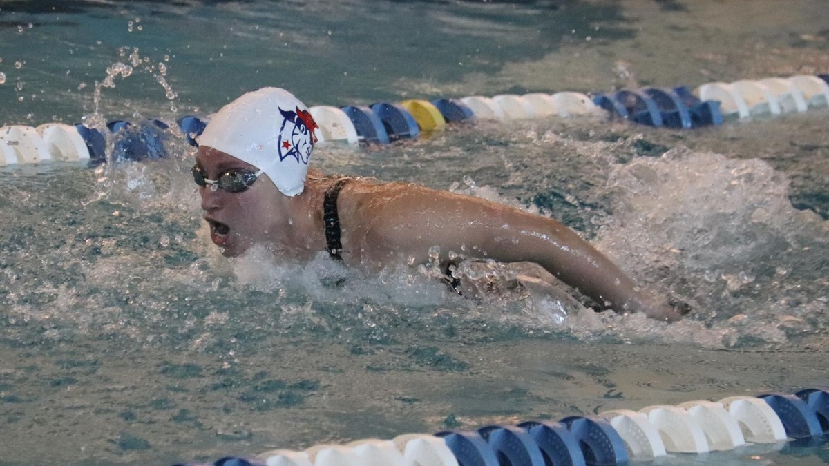 2020-21 Women's Swimmer and Diver of the Month