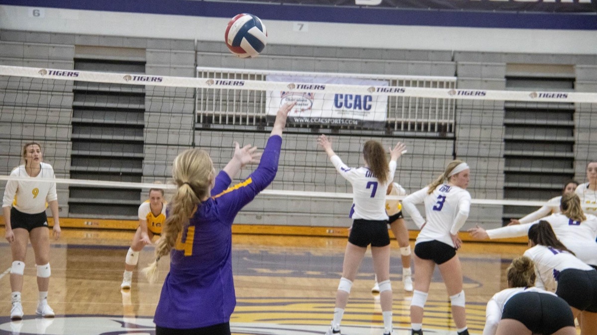 2020-21 Women's Volleyball Players of the Week