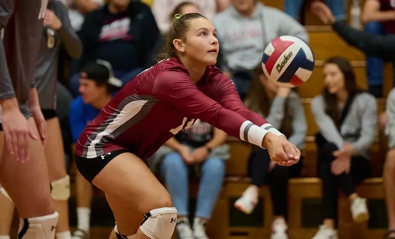 Richter Breaks School Career Digs Record on the Way to Defender of the Week