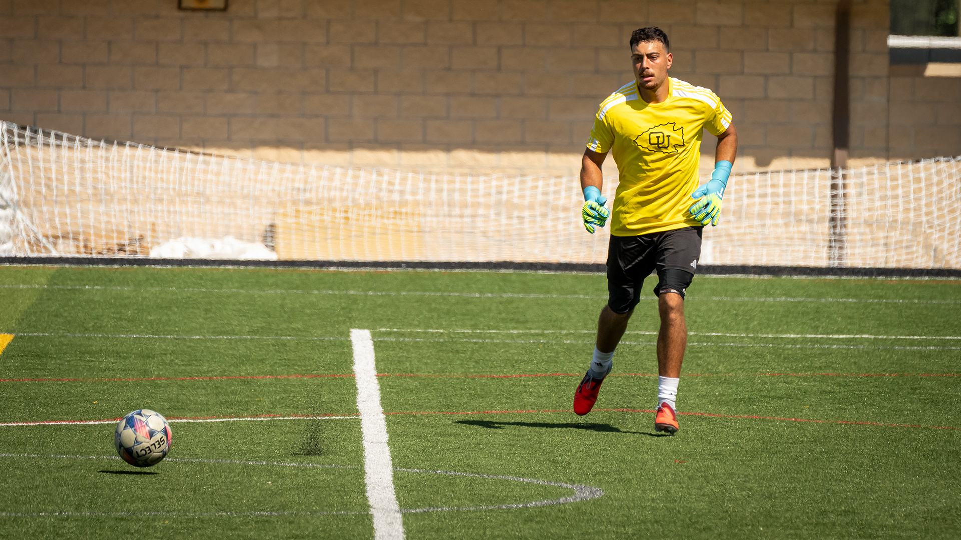 Ottawa senior goalkeeper Alex Neri