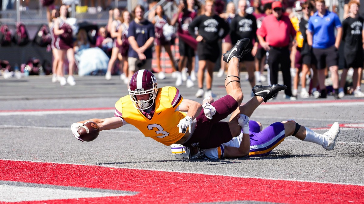 Keiser (Fla.) Closes Gap, Grand View (Iowa) Remains No. 1 in NAIA Football Top 25