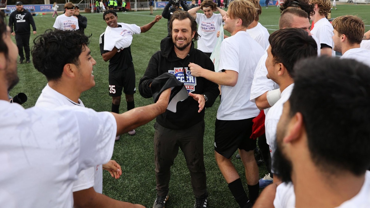 Grand View’s Groves Named 2025 NAIA Men’s Soccer Coach of the Year