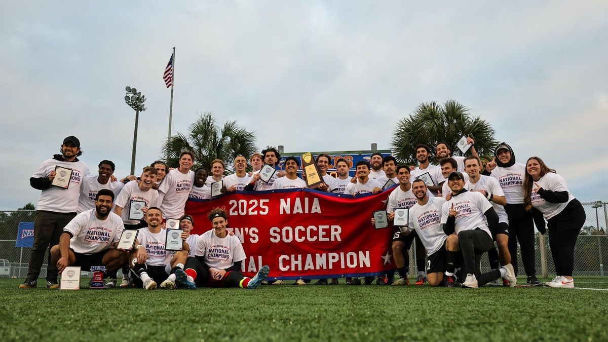Grand View (Iowa) Men’s Soccer Snags First-Ever Red Banner